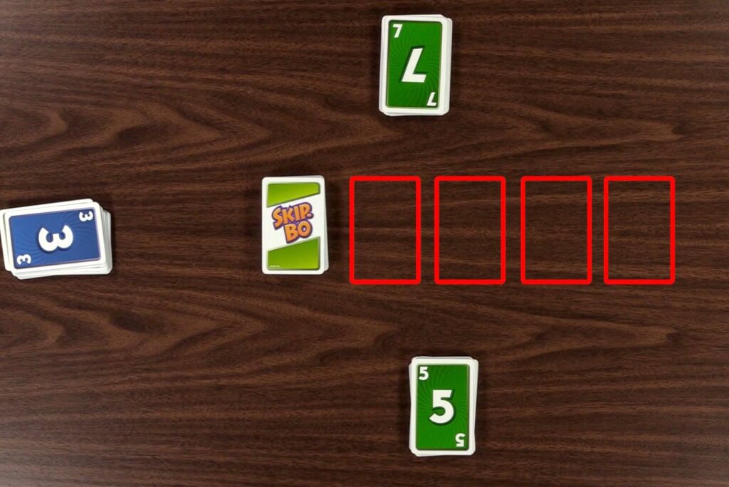 Luo tai täydentää apupinoja